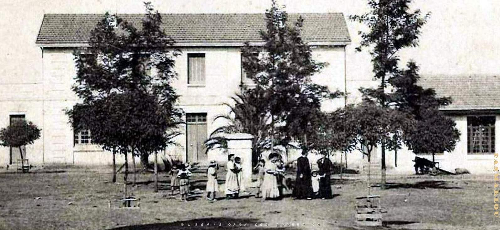2898- Saint-Ferdinand - Groupe Scolaire2.jpg
